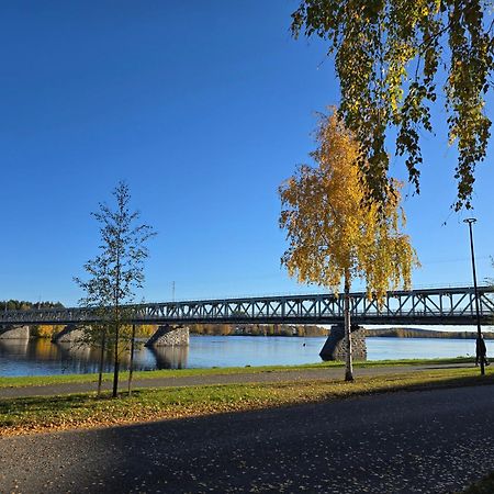 Uusi Kotoisa Kaksio Yksityissaunalla Rovaniemi Bagian luar foto